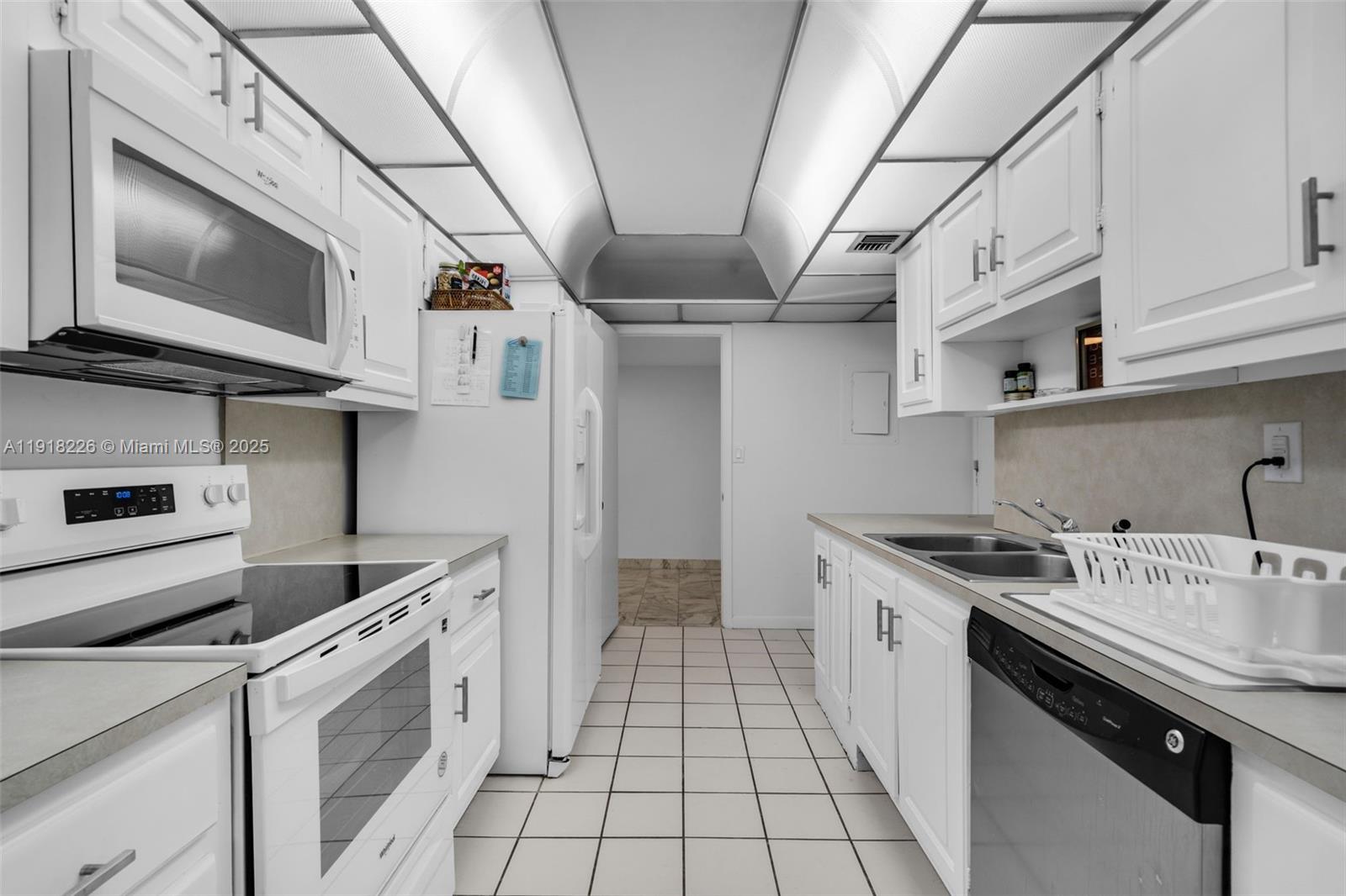 1121 Crandon Blvd #E302, Key Biscayne FL 33149