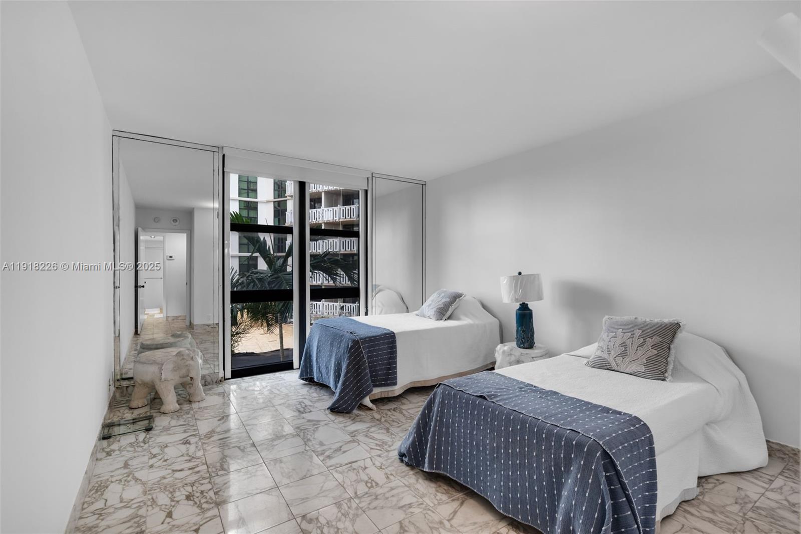 1121 Crandon Blvd #E302, Key Biscayne FL 33149