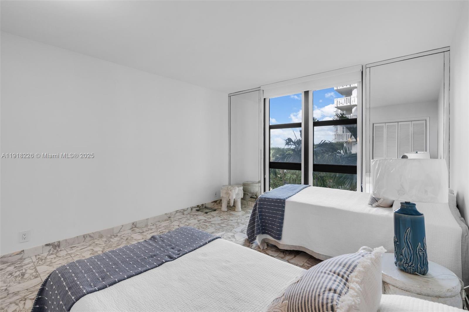 1121 Crandon Blvd #E302, Key Biscayne FL 33149