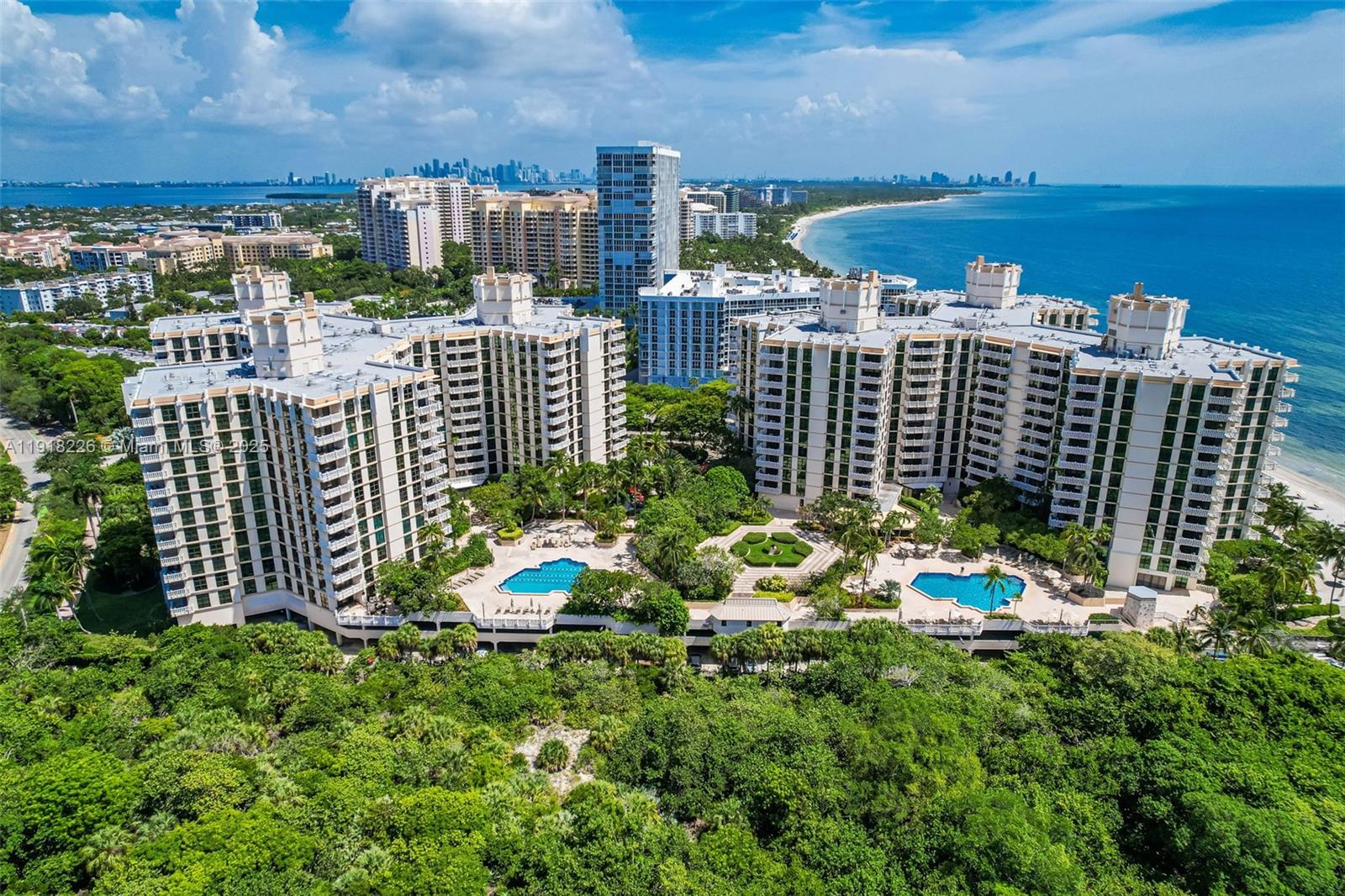 1121 Crandon Blvd #E302, Key Biscayne FL 33149