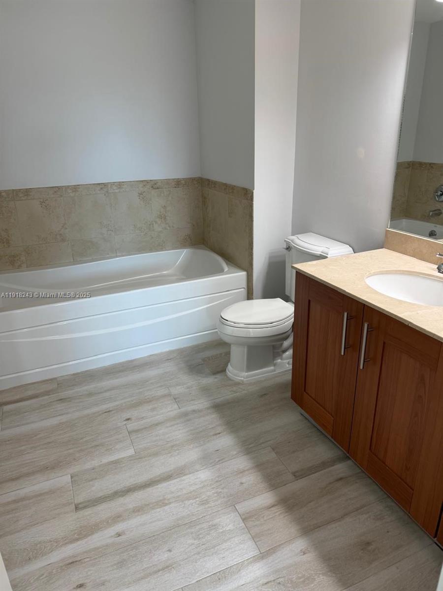 1300 Ponce De Leon Blvd #510, Coral Gables FL 33134