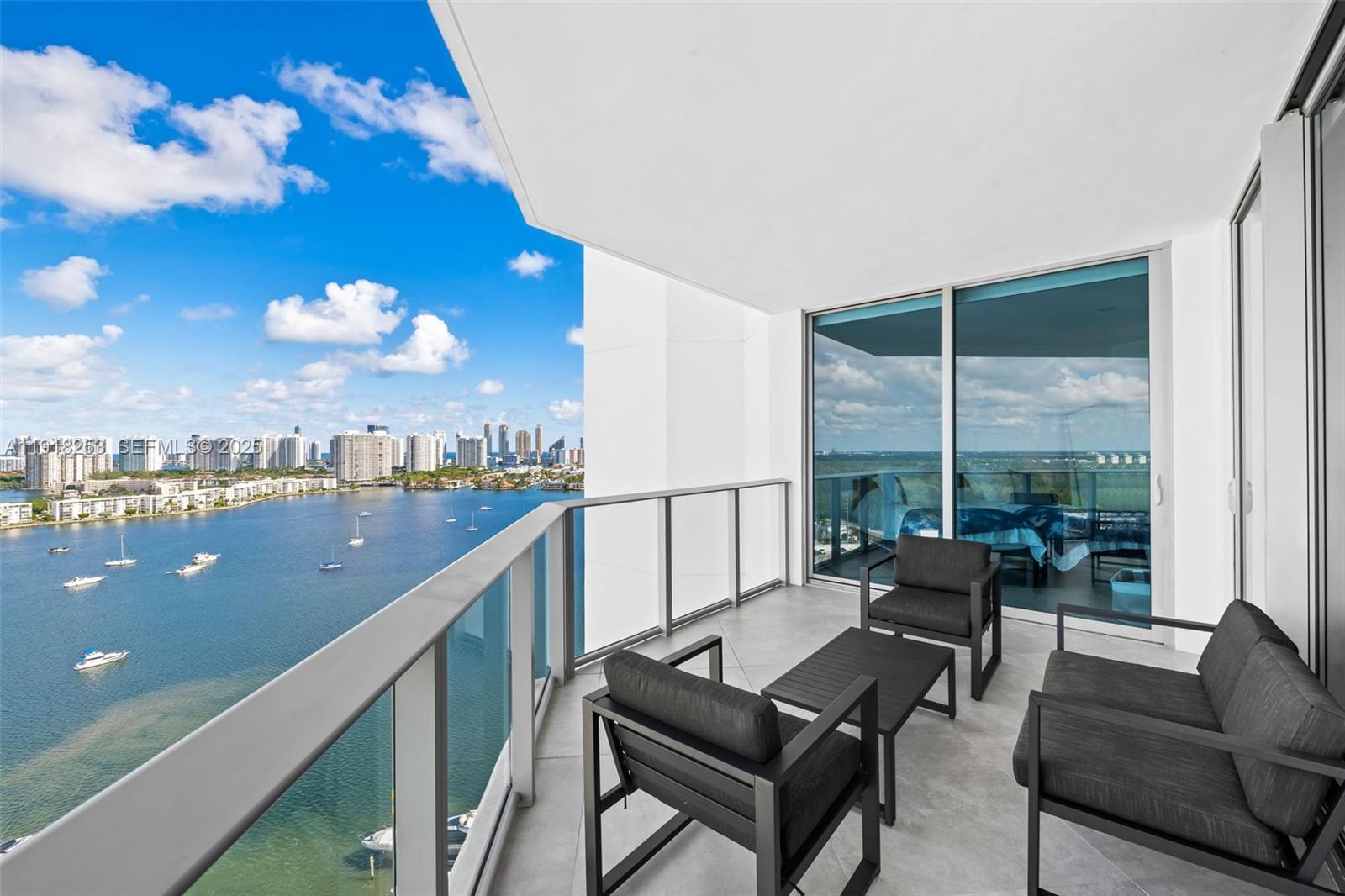 17111 Biscayne Blvd #2103, North Miami Beach FL 33160
