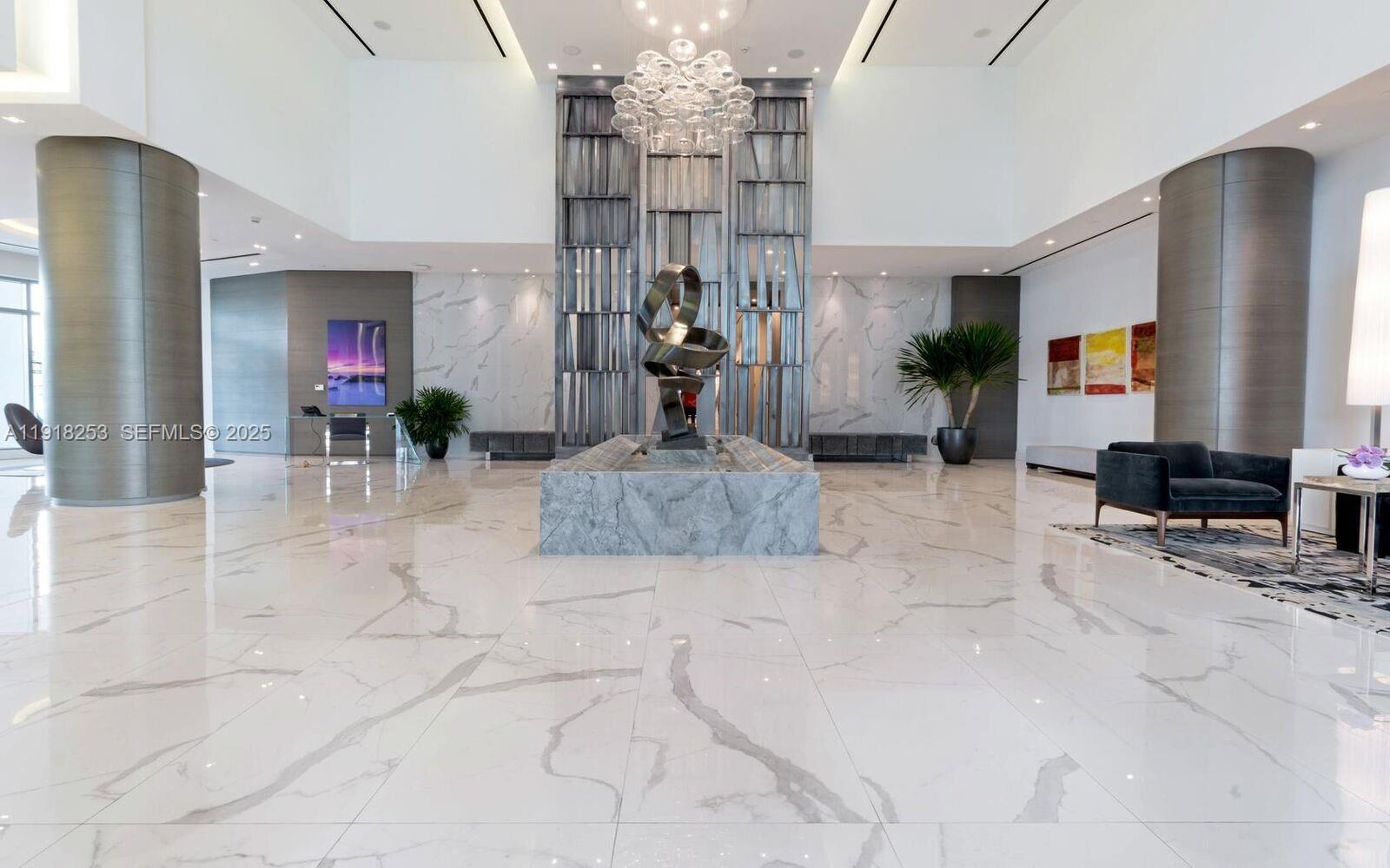 17111 Biscayne Blvd #2103, North Miami Beach FL 33160