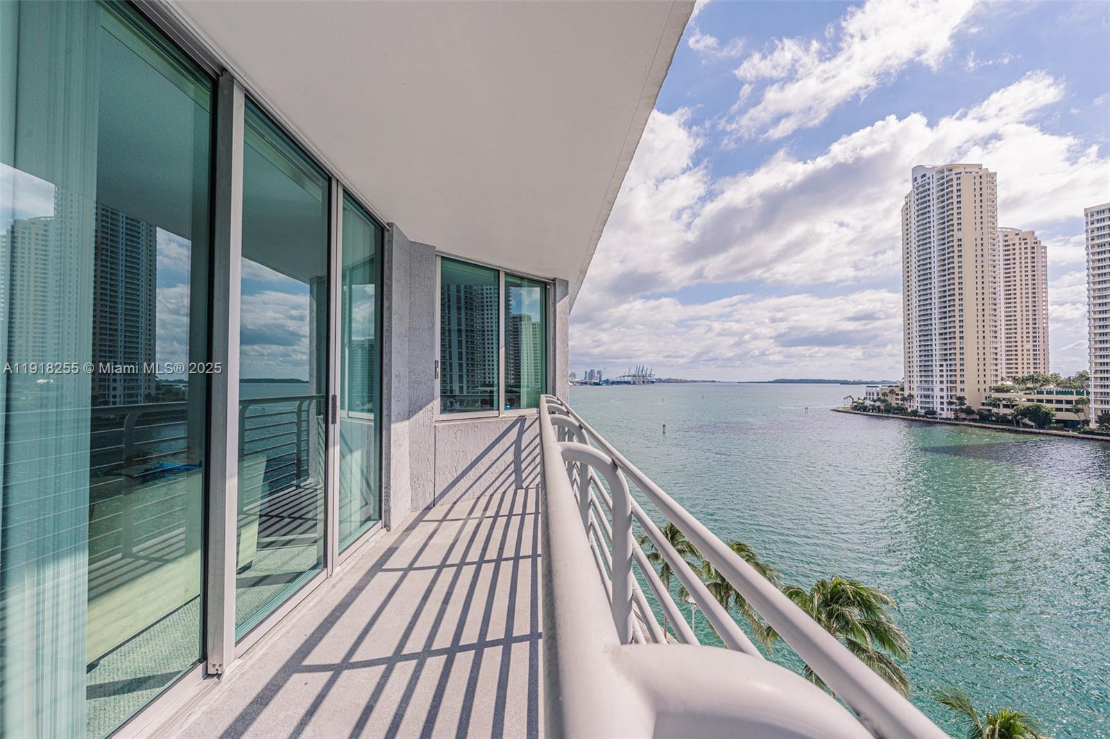 325 S Biscayne Blvd #719, Miami FL 33131