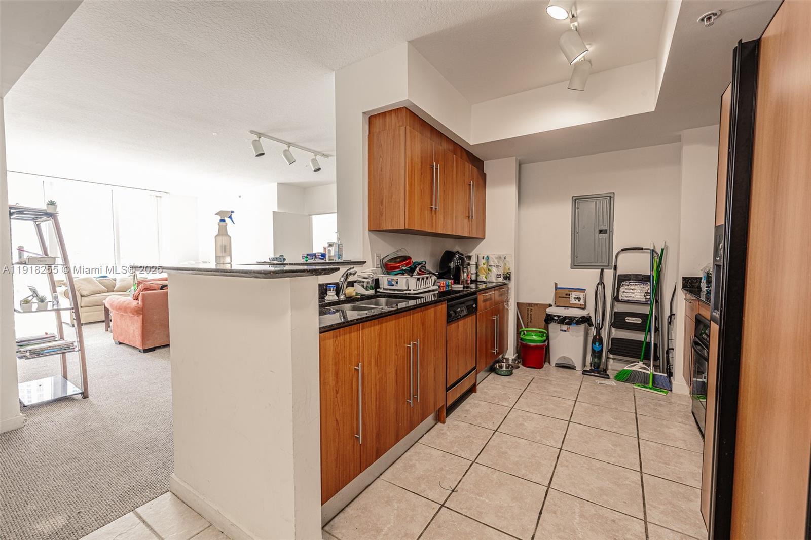 325 S Biscayne Blvd #719, Miami FL 33131