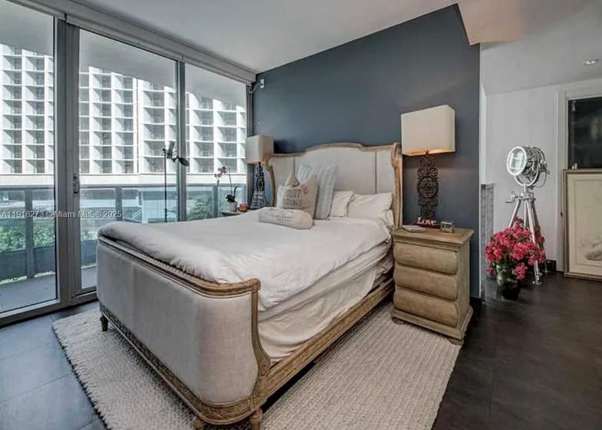 200 Biscayne Boulevard Way #501, Miami FL 33131