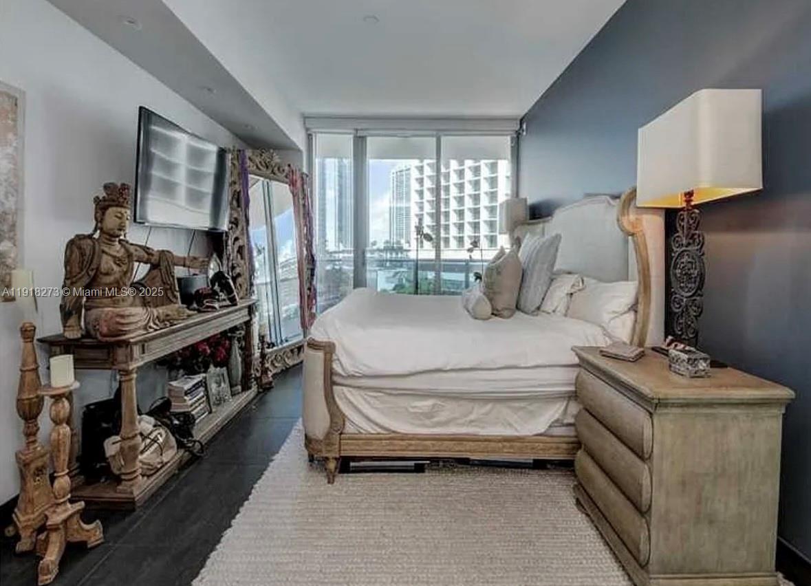 200 Biscayne Boulevard Way #501, Miami FL 33131