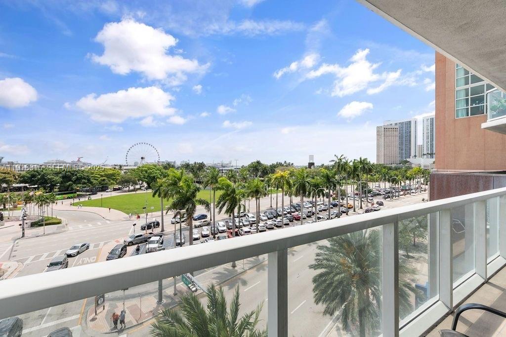 244 Biscayne Blvd #402, Miami FL 33132