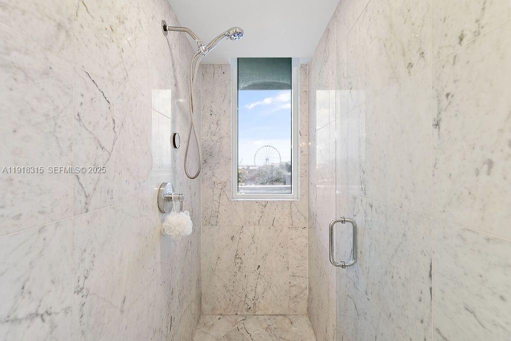244 Biscayne Blvd #402, Miami FL 33132