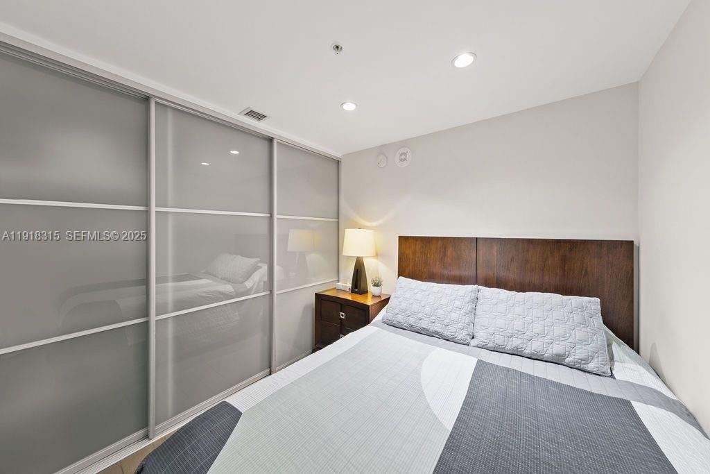 244 Biscayne Blvd #402, Miami FL 33132