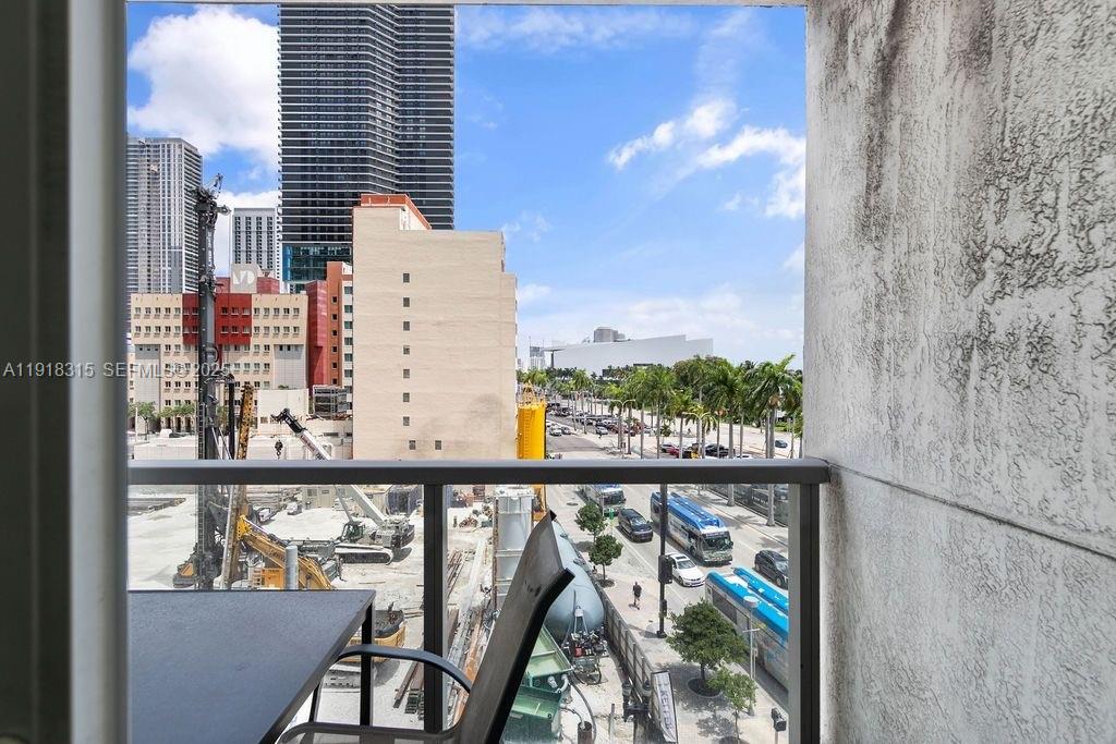 244 Biscayne Blvd #402, Miami FL 33132