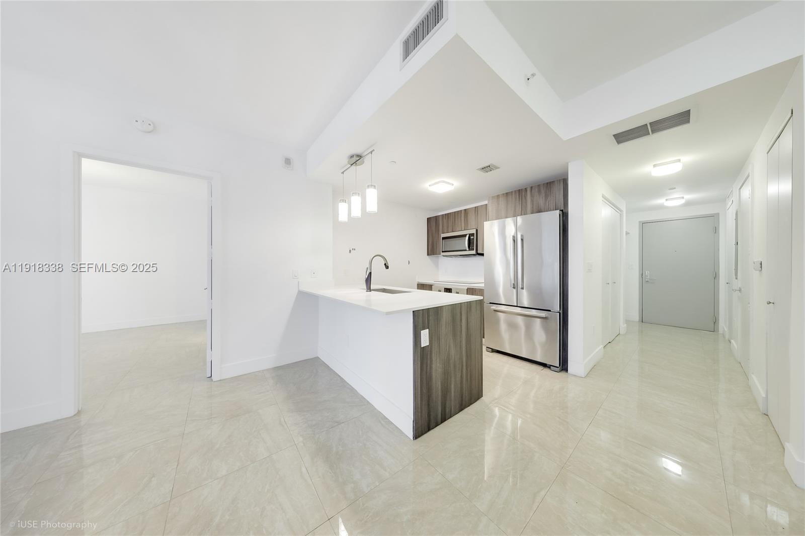 488 NE 18th St #2304, Miami FL 33132