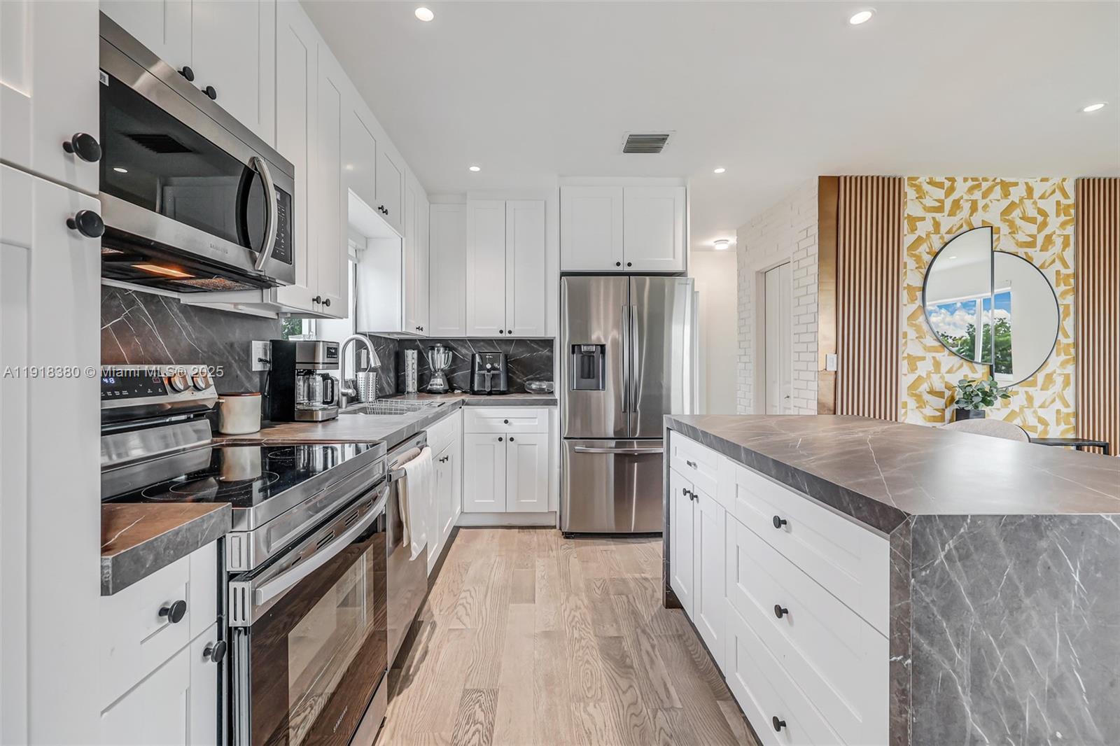 7901 SW 22nd St, Miami FL 33155