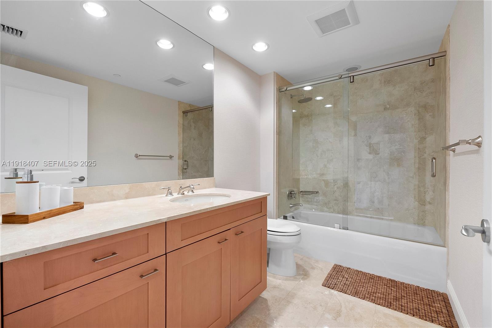 6000 Island Blvd #2406, Aventura FL 33160