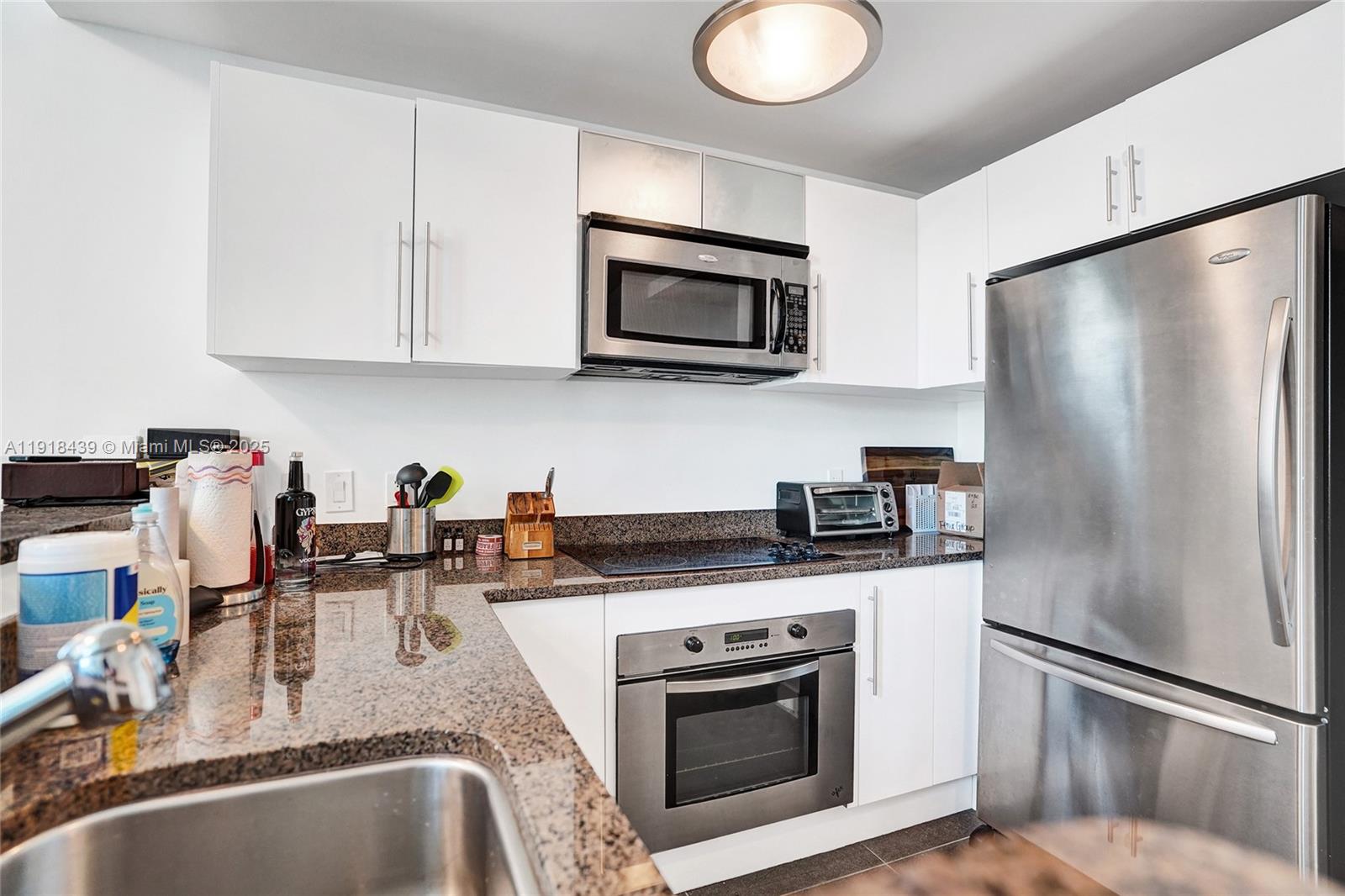 300 S Biscayne Blvd #L-1206, Miami FL 33131