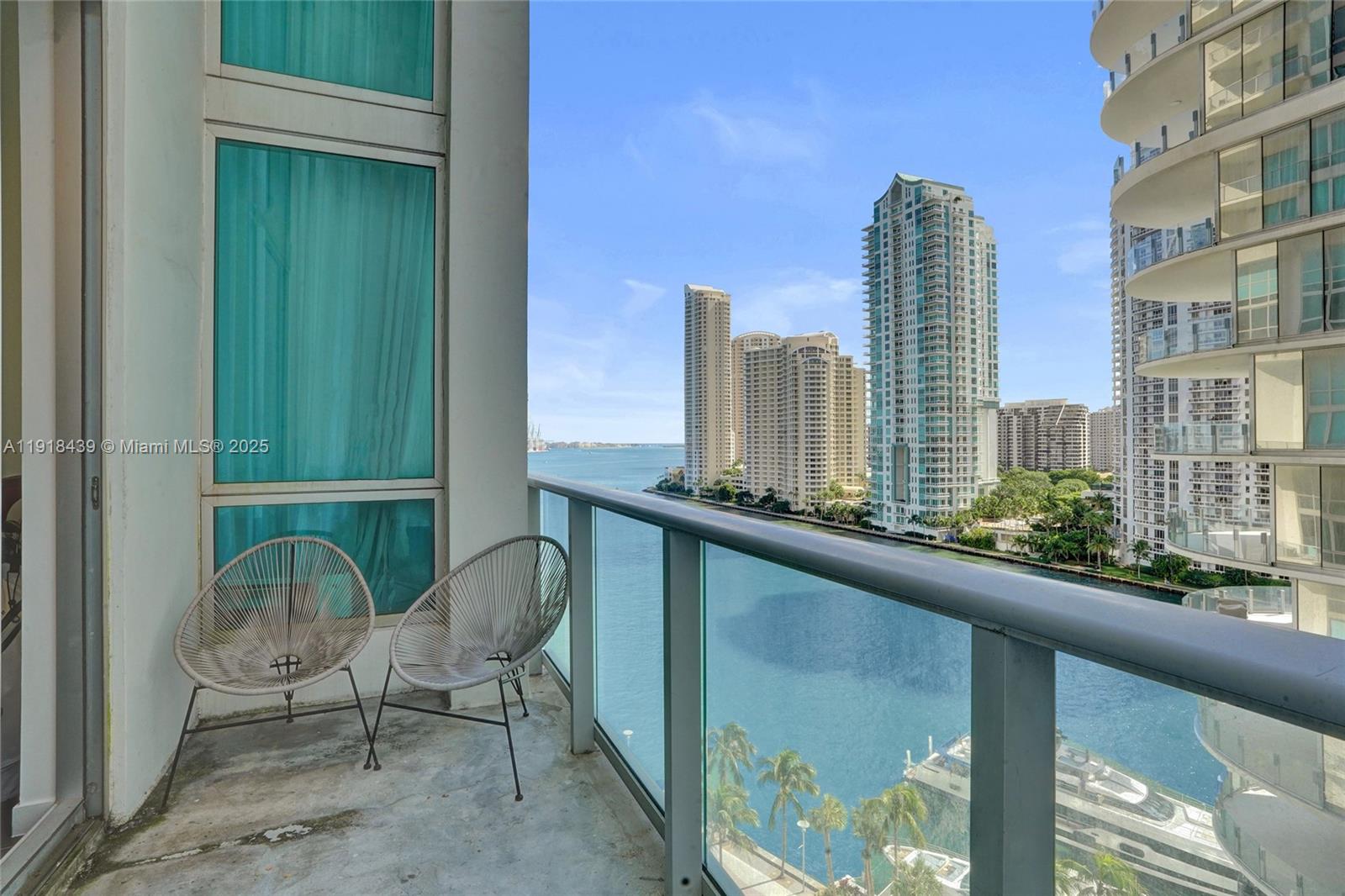 300 S Biscayne Blvd #L-1206, Miami FL 33131