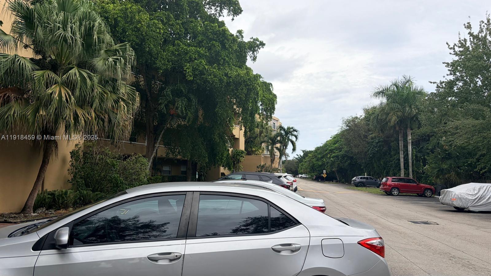 4111 Stirling Rd #102, Dania Beach FL 33314