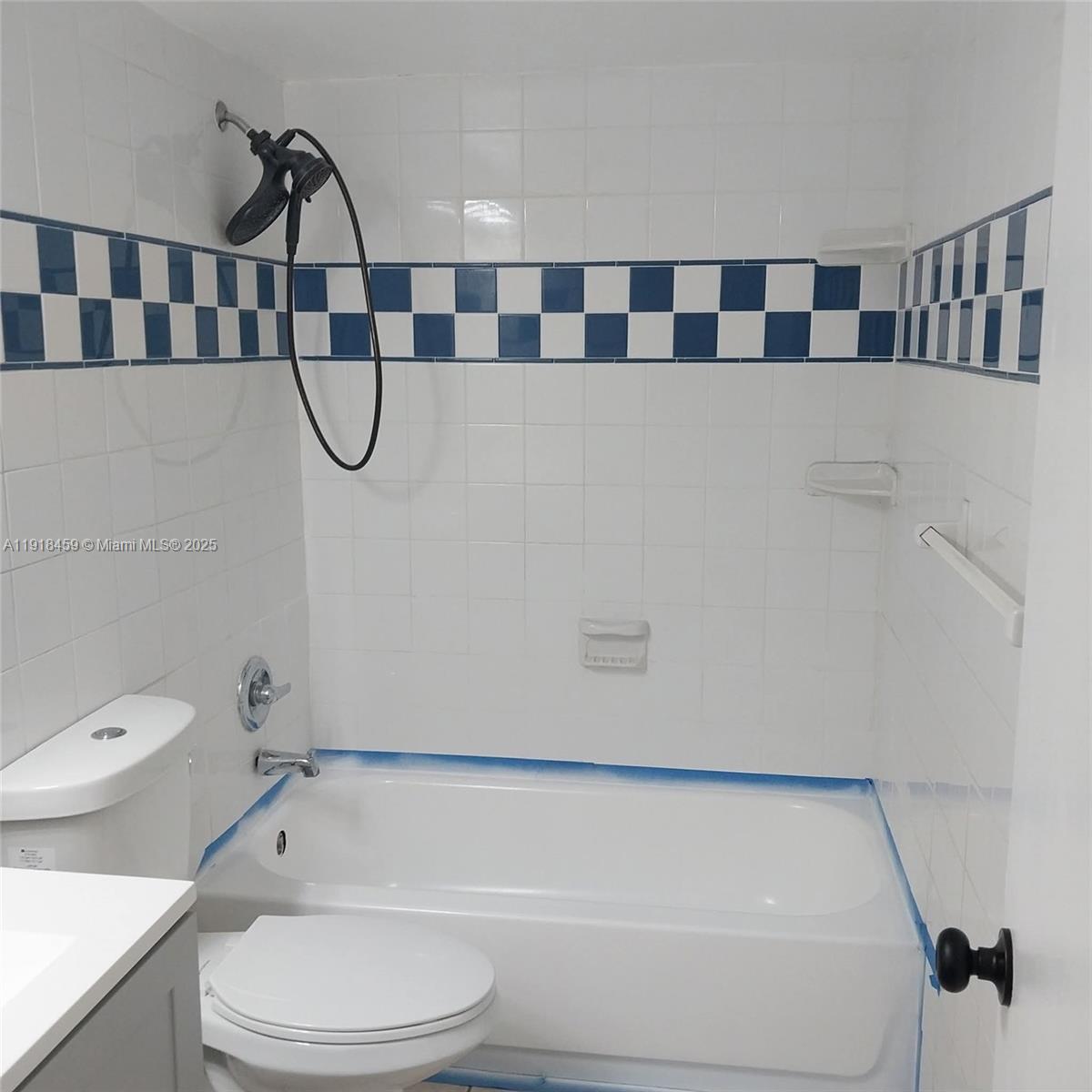 4111 Stirling Rd #102, Dania Beach FL 33314