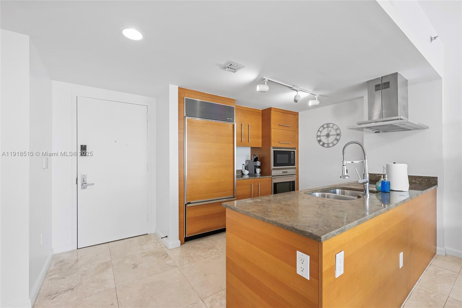 485 Brickell Ave #3503, Miami FL 33131