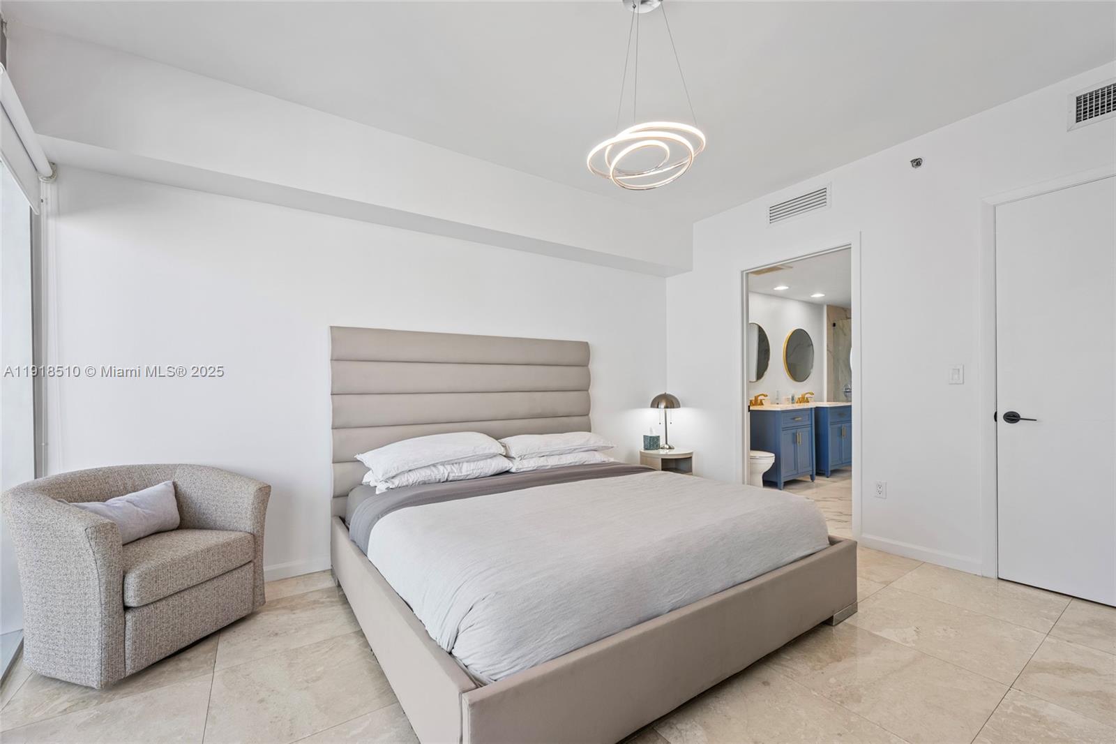 485 Brickell Ave #3503, Miami FL 33131