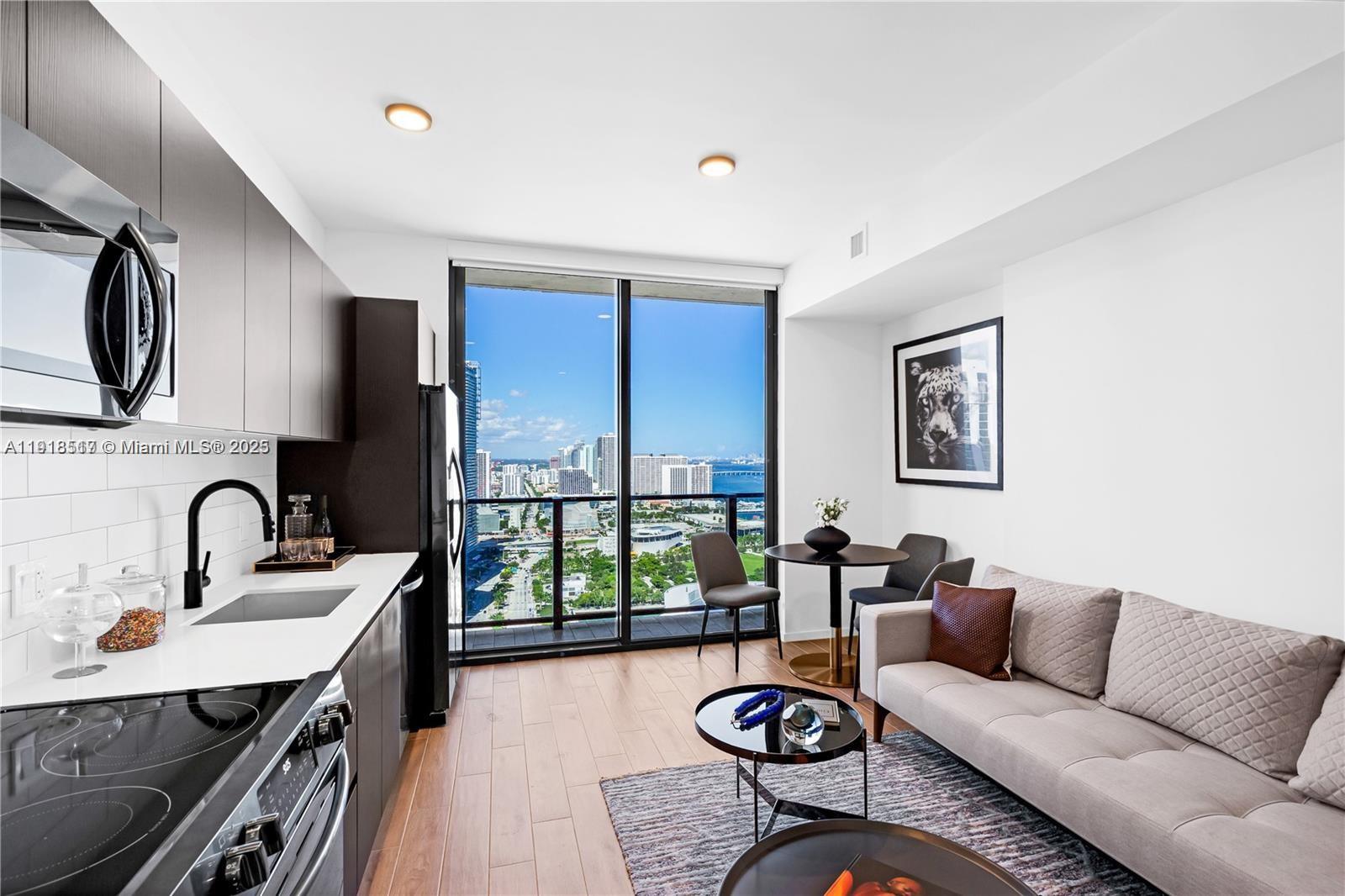 398 NE 5th St #3406, Miami FL 33132