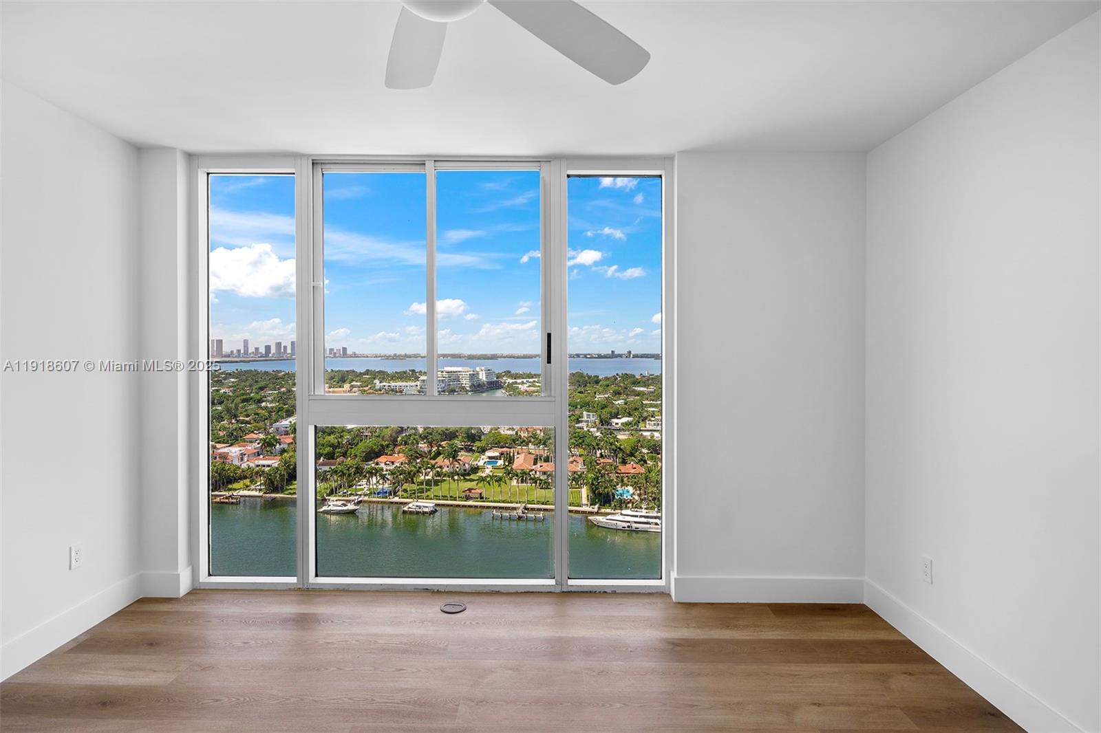 4779 Collins Ave #2407, Miami Beach FL 33140