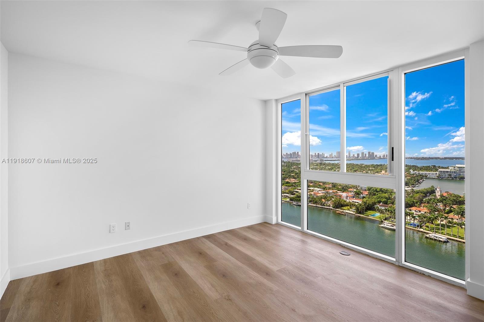 4779 Collins Ave #2407, Miami Beach FL 33140
