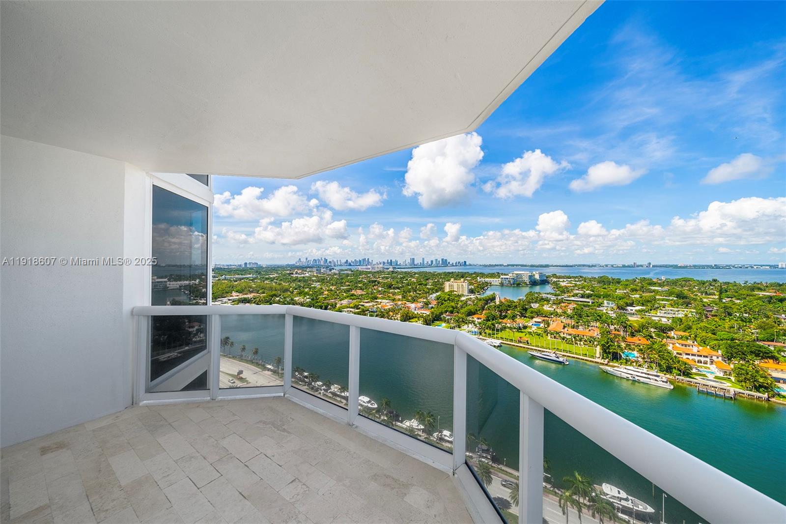 4779 Collins Ave #2407, Miami Beach FL 33140