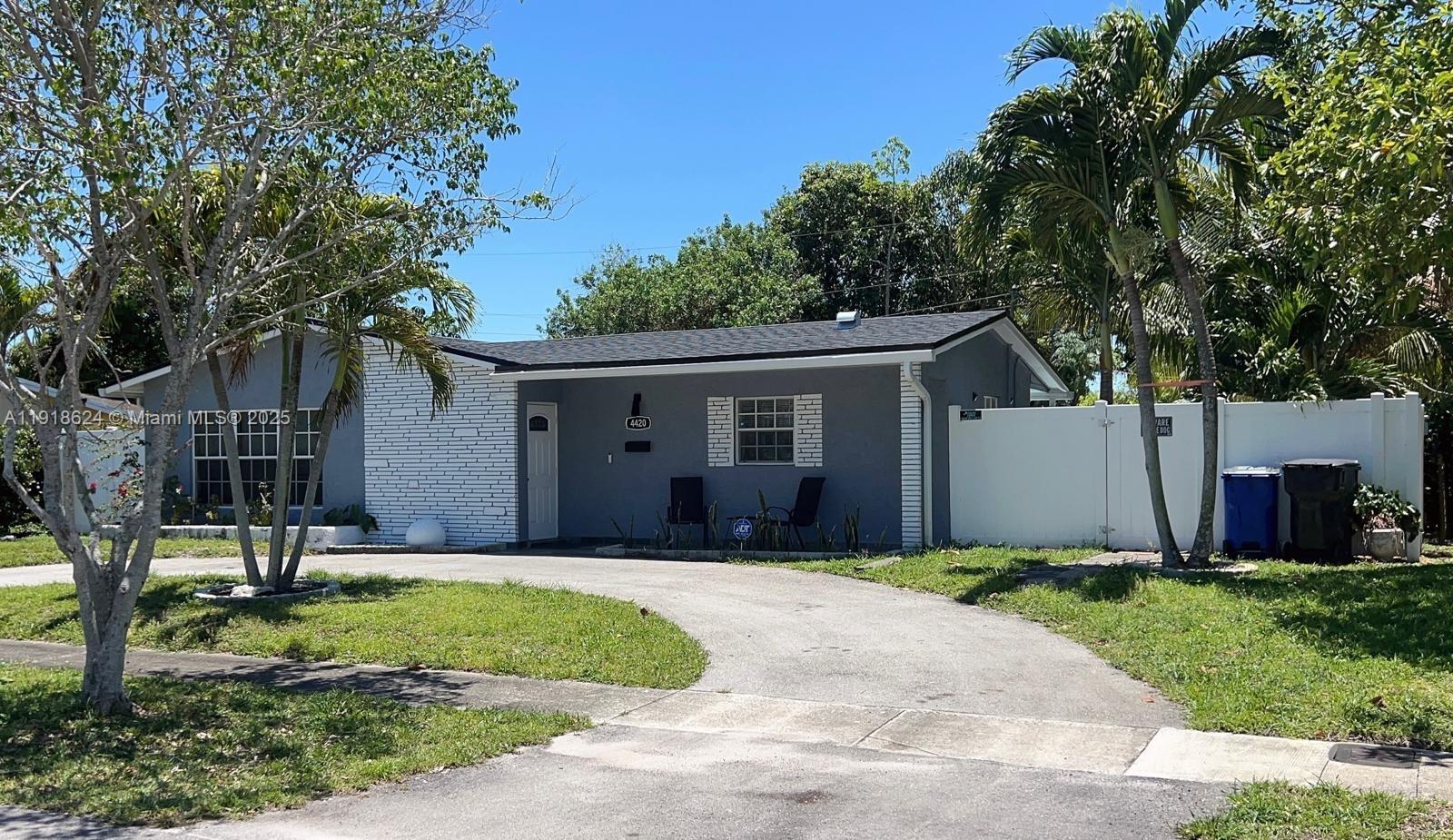4420 NW 30th Ct, Lauderdale Lakes FL 33313