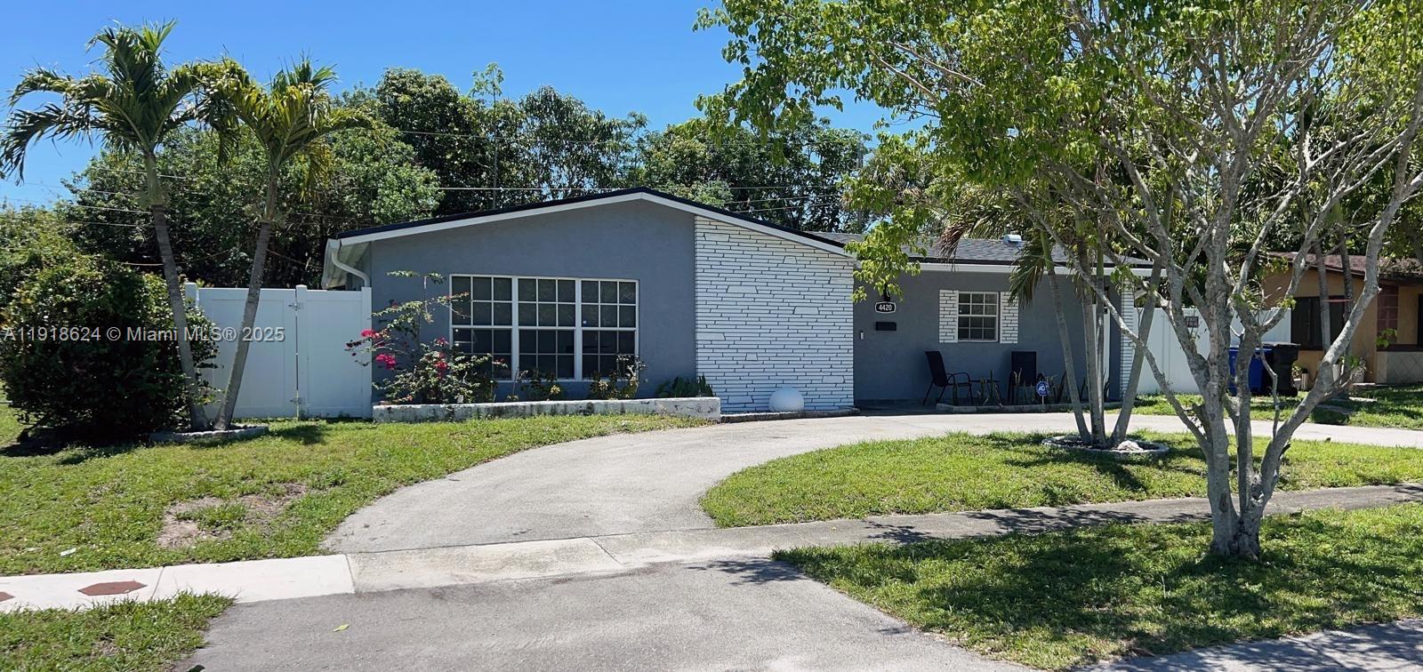 4420 NW 30th Ct, Lauderdale Lakes FL 33313