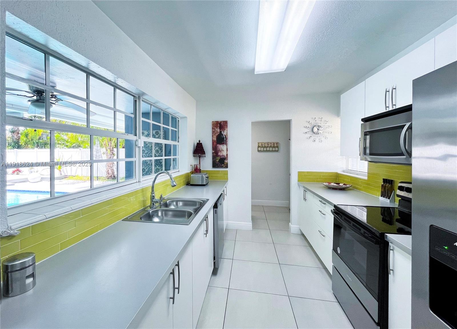4420 NW 30th Ct, Lauderdale Lakes FL 33313