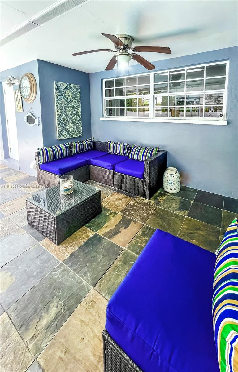 4420 NW 30th Ct, Lauderdale Lakes FL 33313