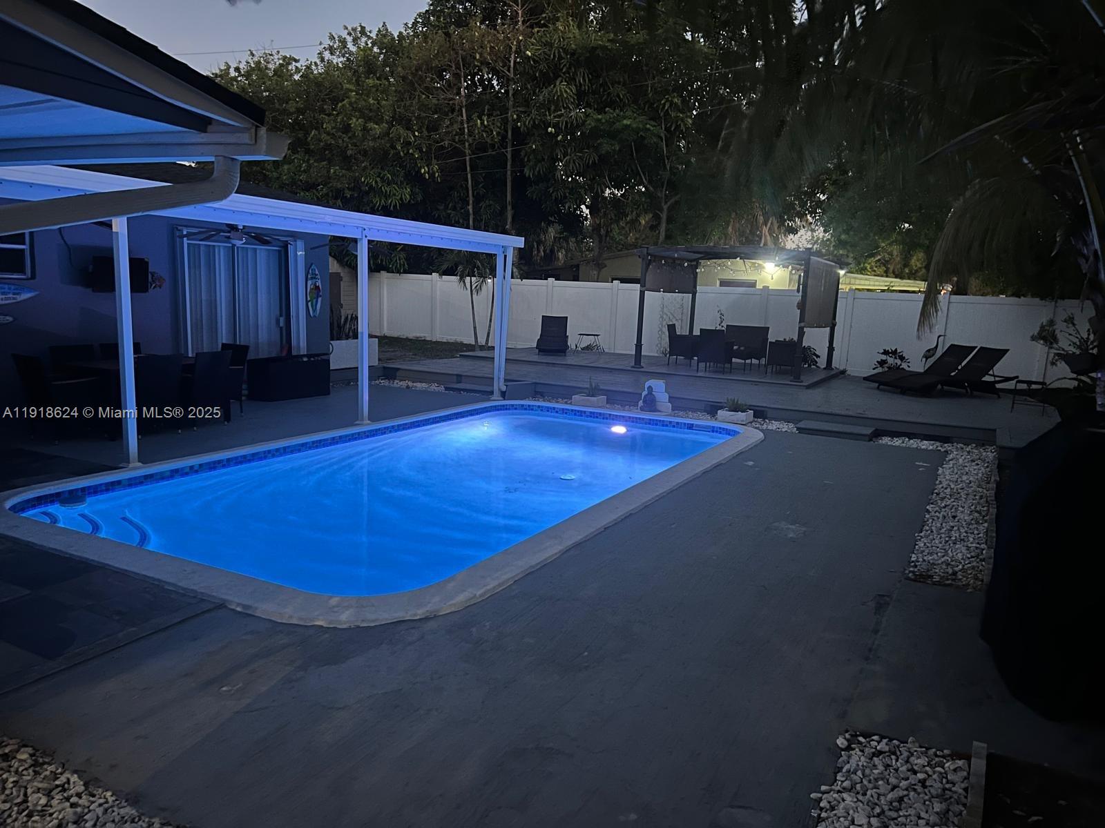 4420 NW 30th Ct, Lauderdale Lakes FL 33313