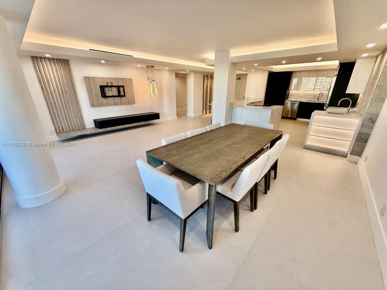 900 Bay Dr #524, Miami Beach FL 33141