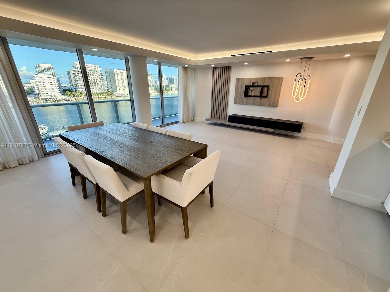 900 Bay Dr #524, Miami Beach FL 33141