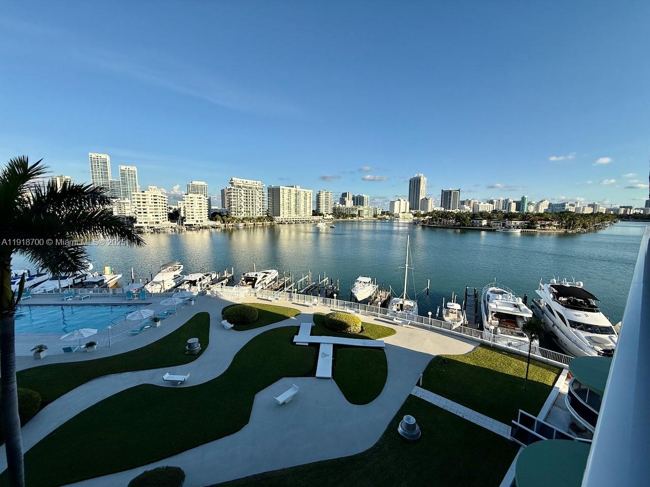 900 Bay Dr #524, Miami Beach FL 33141