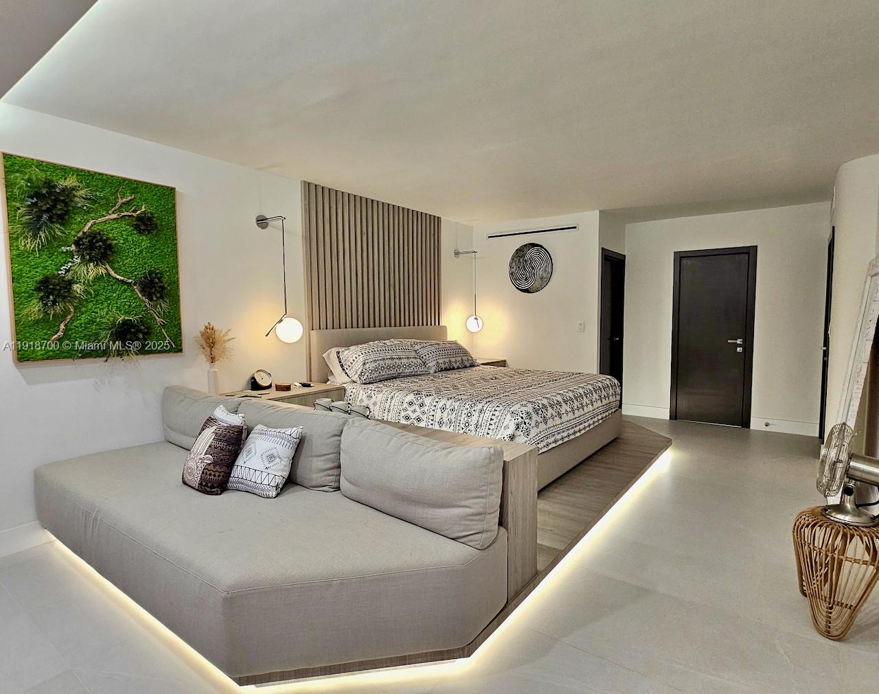 900 Bay Dr #524, Miami Beach FL 33141