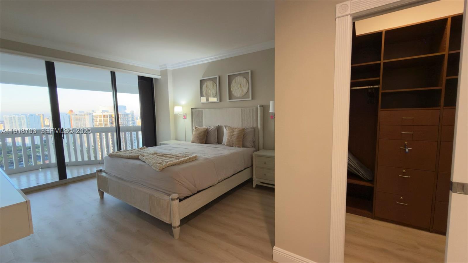 2000 Island Blvd #3004, Aventura FL 33160