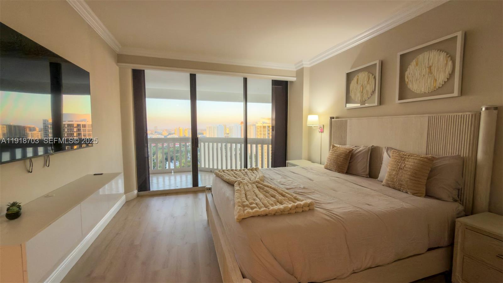 2000 Island Blvd #3004, Aventura FL 33160