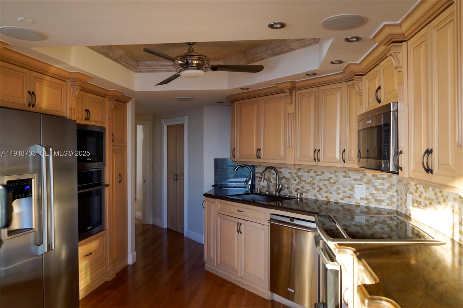 2000 Island Blvd #3004, Aventura FL 33160