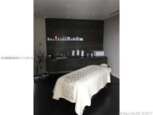 18555 COLLINS AVE #4804, Sunny Isles Beach FL 33160