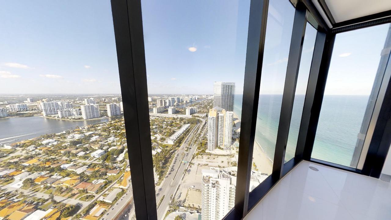 18555 COLLINS AVE #4804, Sunny Isles Beach FL 33160