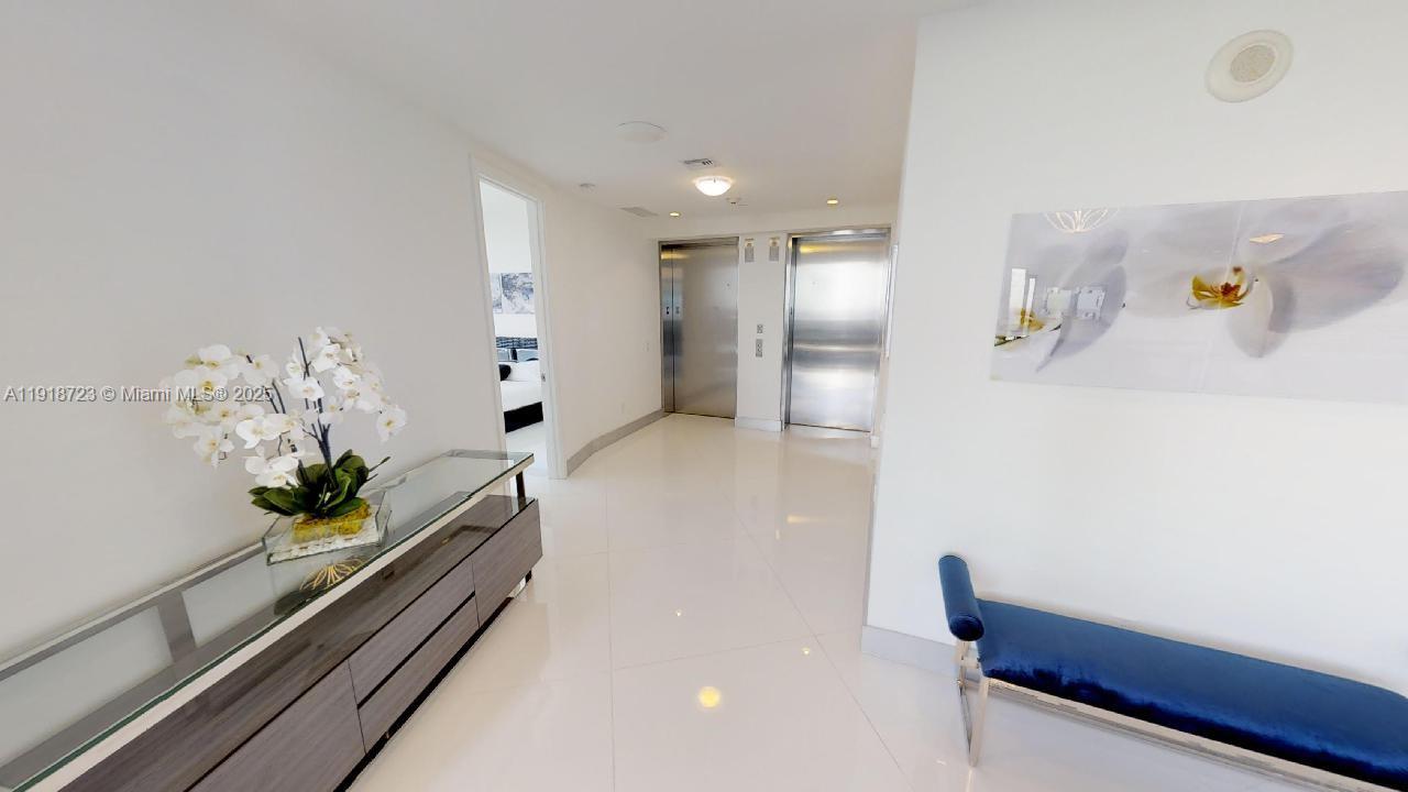 18555 COLLINS AVE #4804, Sunny Isles Beach FL 33160