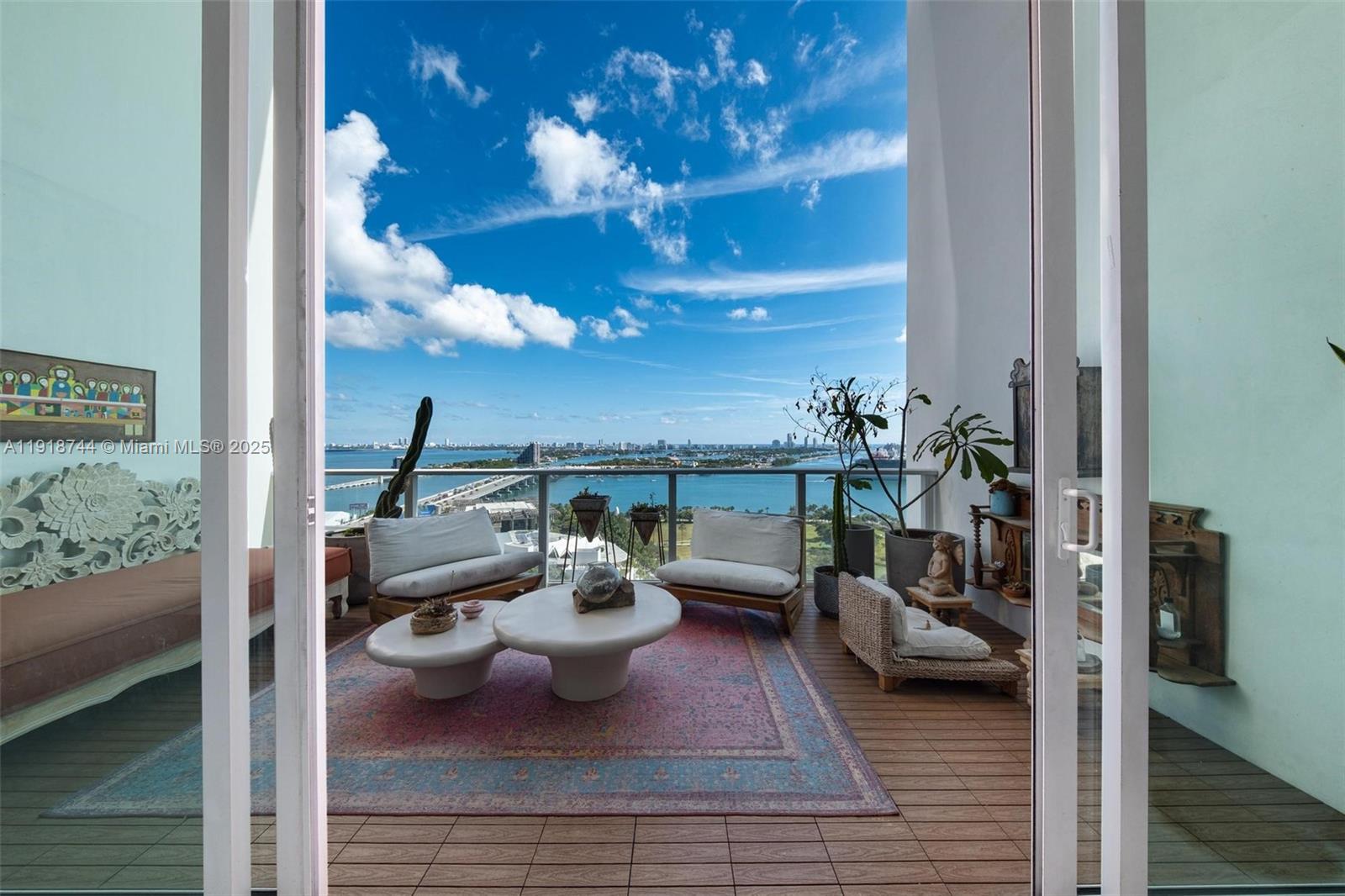 1040 Biscayne Blvd #2203, Miami FL 33132