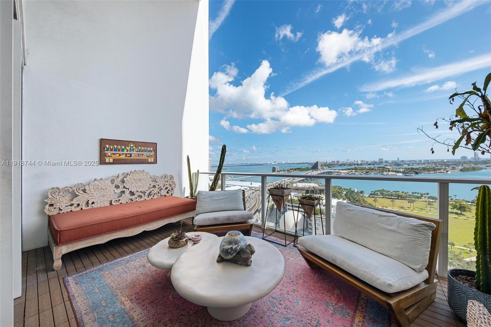 1040 Biscayne Blvd #2203, Miami FL 33132