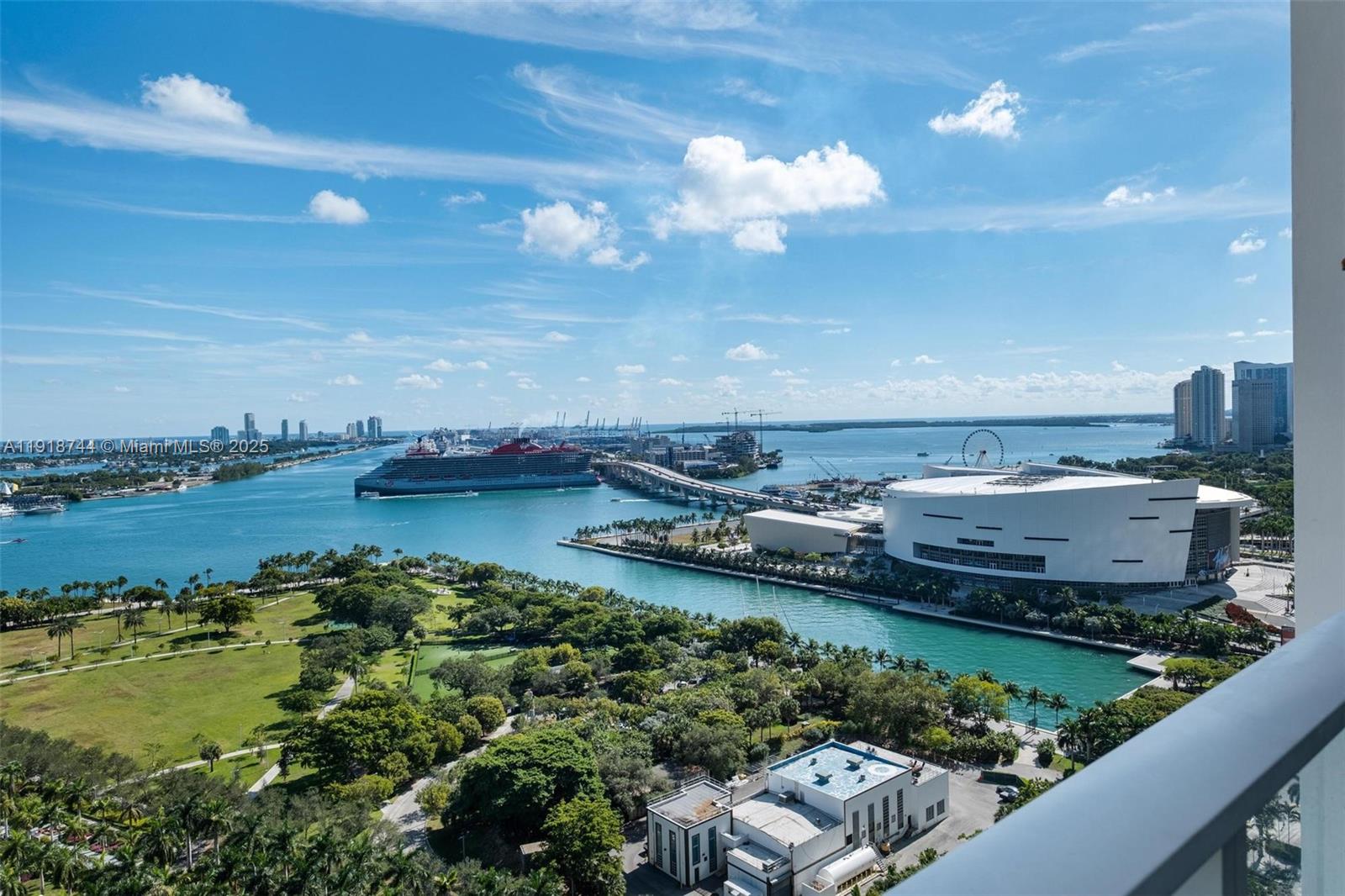 1040 Biscayne Blvd #2203, Miami FL 33132