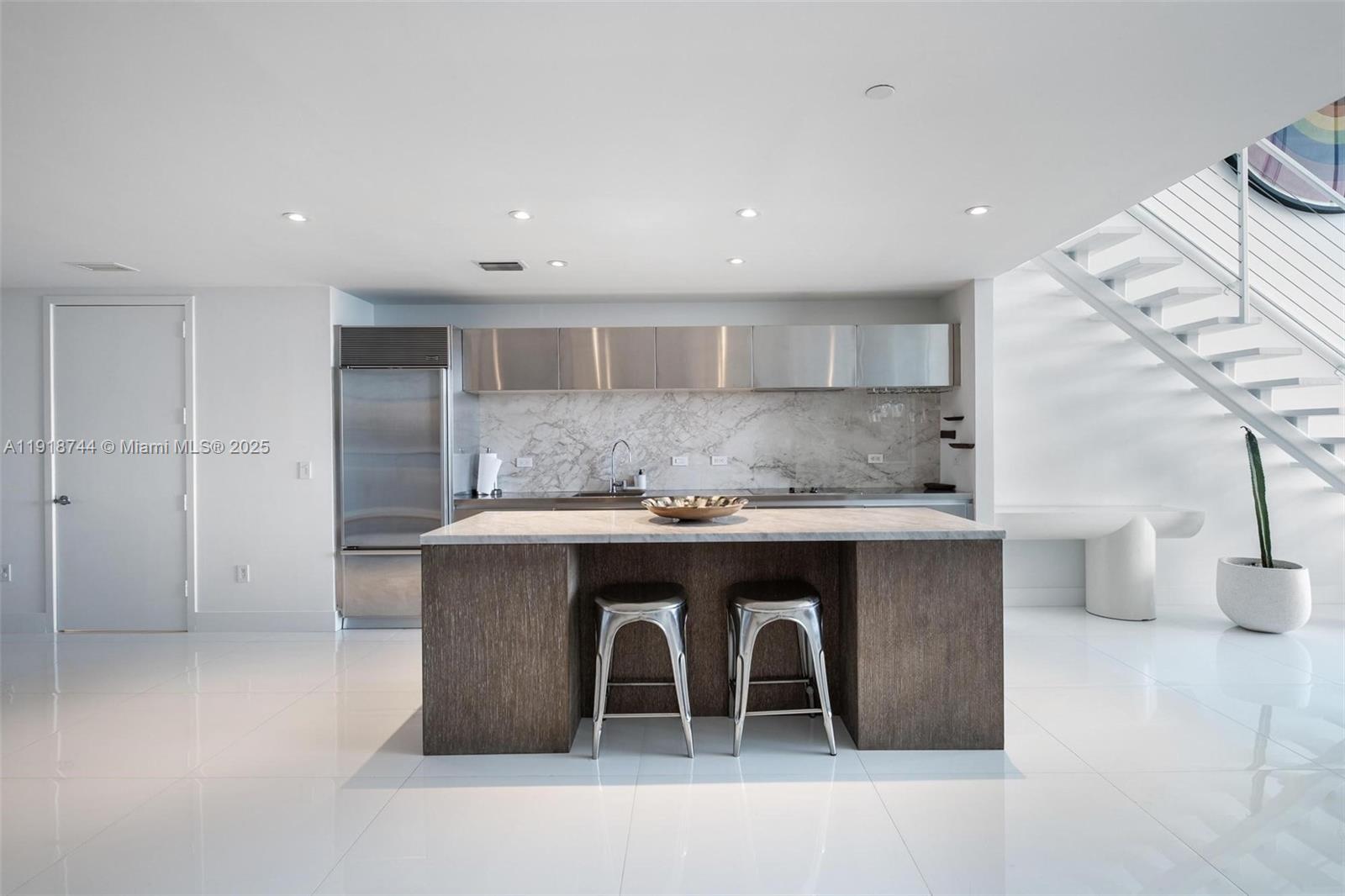1040 Biscayne Blvd #2203, Miami FL 33132