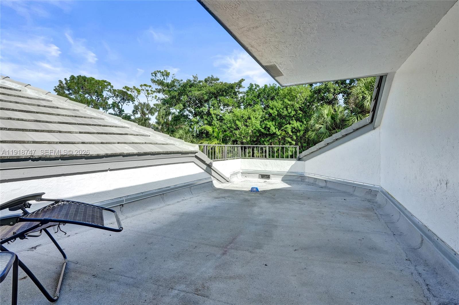 1140 Sand Drift Way #B, West Palm Beach FL 33411