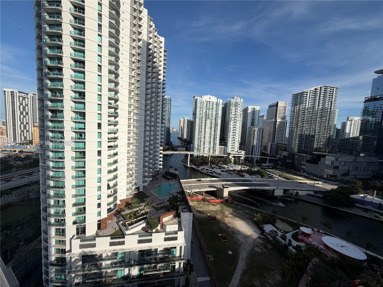 90 SW 3rd St #2202, Miami FL 33130