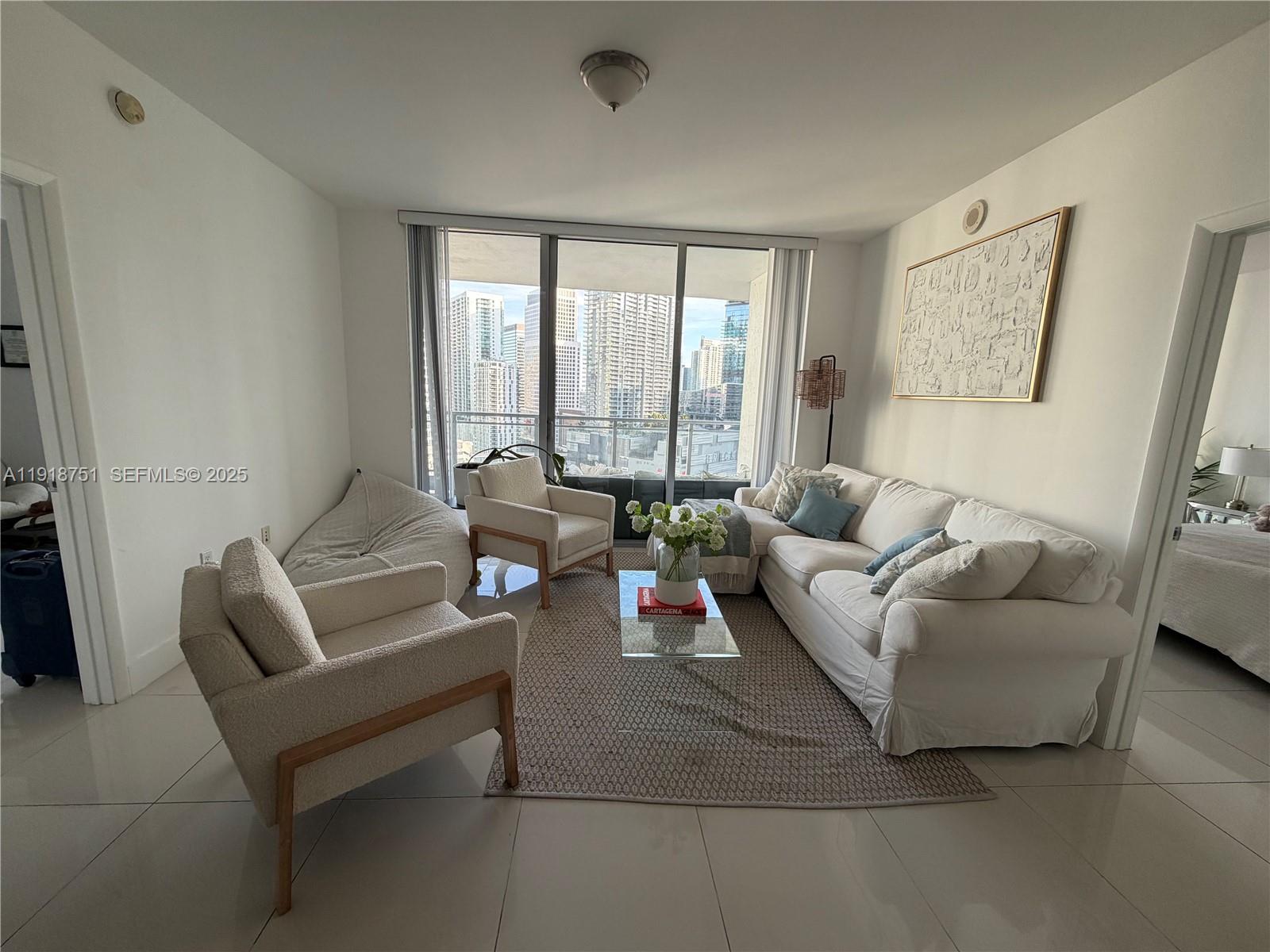 90 SW 3rd St #2202, Miami FL 33130